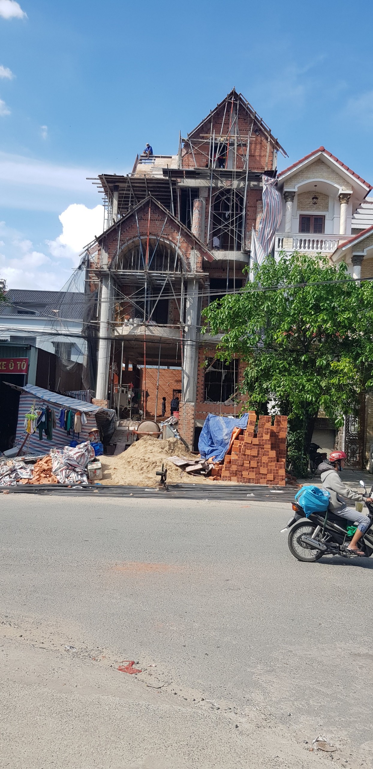 CÔNG TY TNHH THIẾT KẾ XÂY DỰNG Hưng Phát